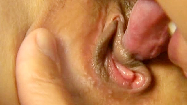 与性感女孩福永美香在浴室的火热性爱