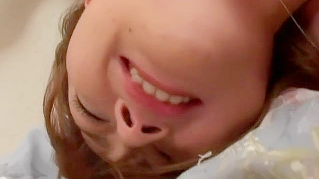 性感亚洲美女紧致屁股被狠狠操翻了