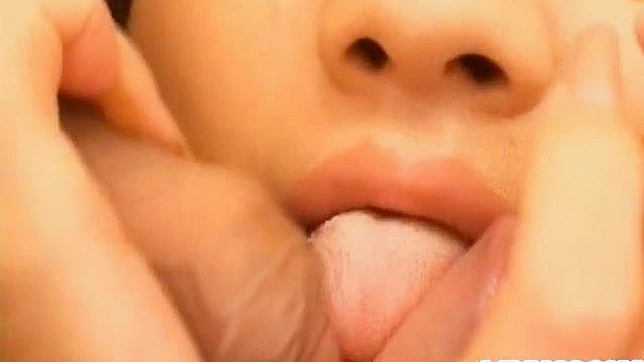 伊织诚在激烈双穴插入中的魅惑表现