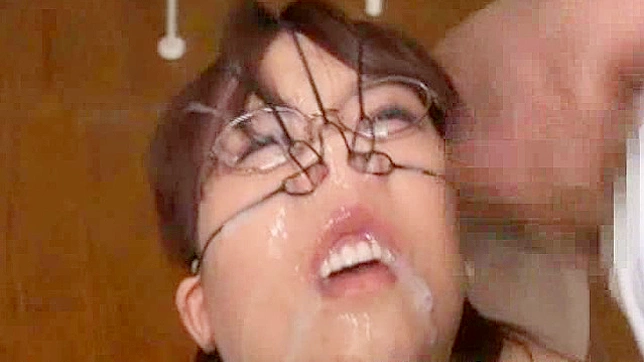 书呆子学妹春日伊吹被亚洲淫乱集体喷射颜射