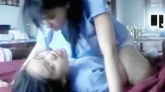 两亚洲女同私拍视频玩得超嗨