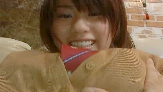 热爱性爱的模特女孩享受美味亚洲内射