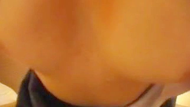 亚洲女学生接受肛交