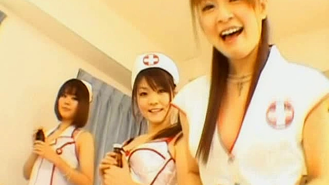 日本AV女星挑逗巨大阳具