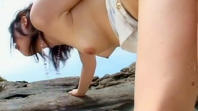 浅野琴音亚洲模特在海滩上狂热做爱