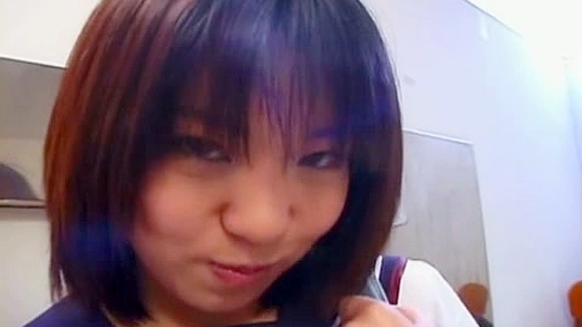 丰满少女里乃彩香终于获得男性关注
