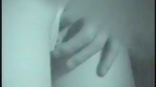 日本小野猫自慰饥渴的爱穴