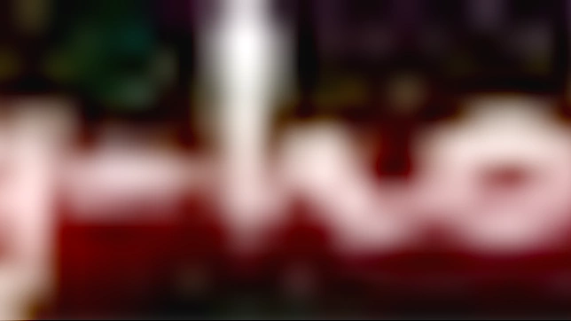 穿着牛仔裤的日本美女在公共场合做爱动作