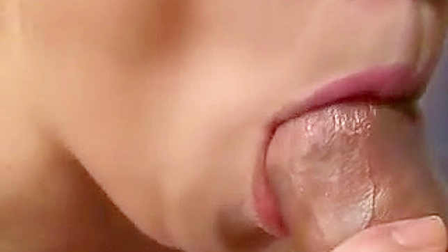 拥有巨大天然胸部的日本少女被内射爽翻了