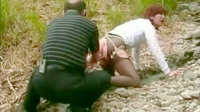 穿黑丝的直女渴望男友猛干她的穴洞