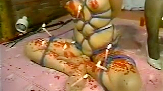 亚洲妹子被捆绑狠狠操在狂野束缚性爱中