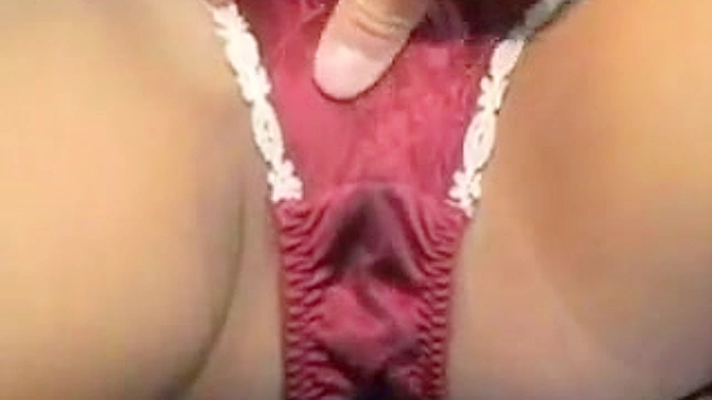 直男与圆臀美女正在享受惊人的性爱体验