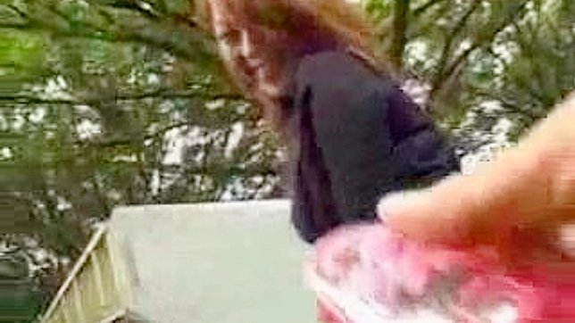 日本美女快乐地享受性爱时光