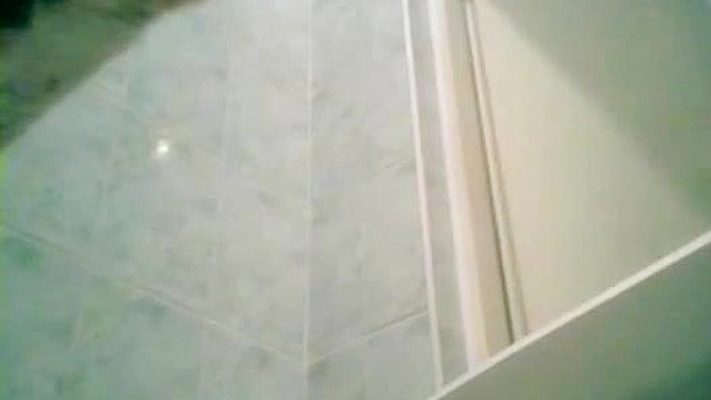 饥渴火辣的日本女在室内疯狂做爱