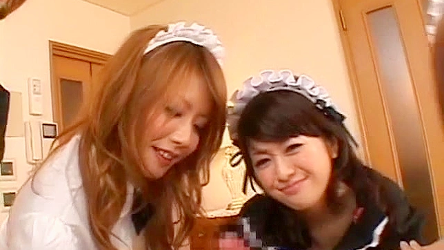 羞涩的Neiro Suzuka和她的宝贝们正在深深吸吮巨根