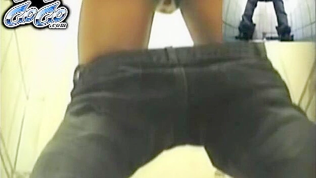 迷人单身少女在公共场所狂野自嗨