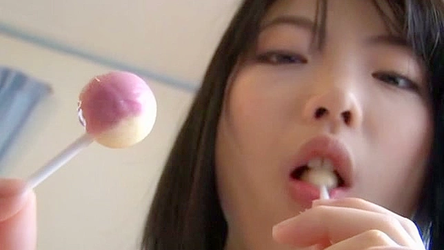在户外穿着丝袜的日本女神被干翻了