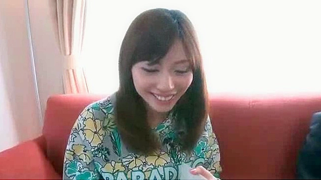 红发日本女友正幻想与男友做爱的事