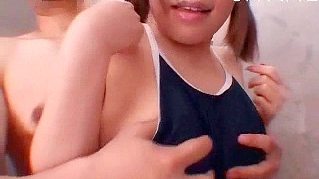 双马尾日系比基尼女郎沉迷于轮奸的激情体验