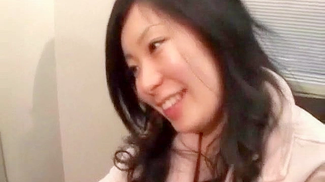 害羞的业余美女失去天真模样，主动口交服务