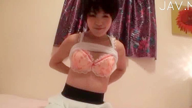 性感老师脱下衣服准备疯狂做爱