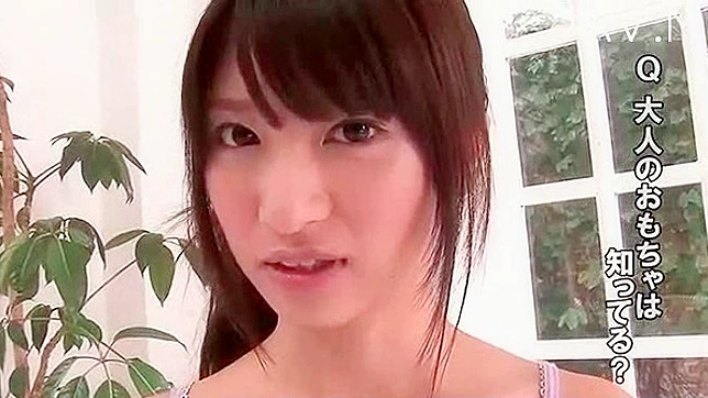 迷人的她跪着深情口交