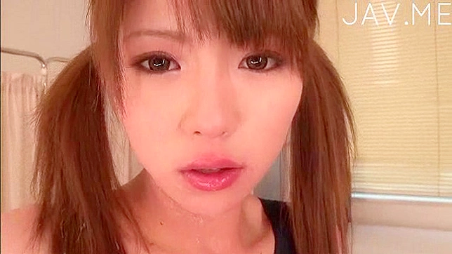 甜美性感少女享受口交的快乐时光