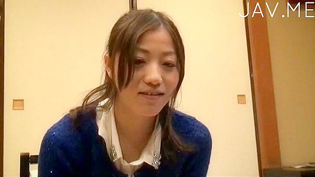 英俊健硕的日本少年独自在淋浴