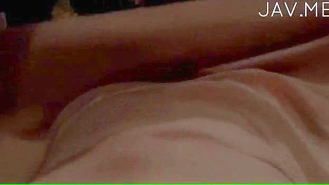 柔软美人妮可享受着她的大洞被钻的快感