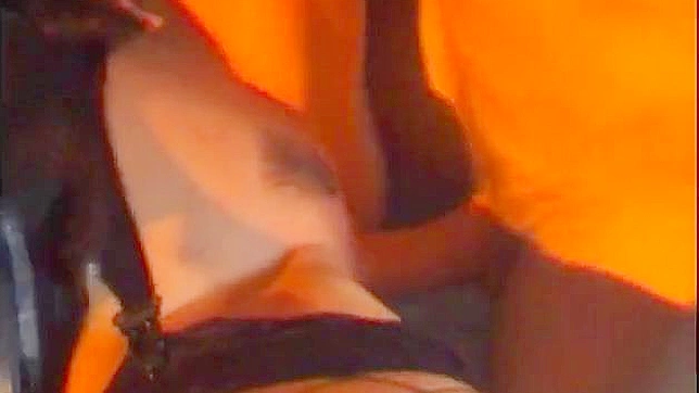 性感迷人的美女进行激烈的性爱