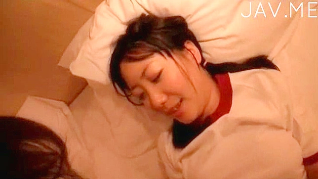 可爱的小狐狸在被深入时呻吟喘息