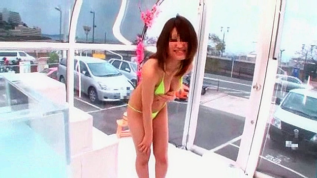 黄比基尼性感美女爱深度自慰享受快感