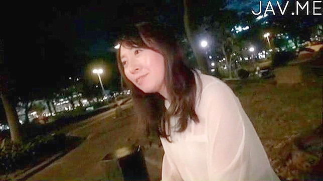 迷人美女准备好进行刺激的阴道探秘活动。