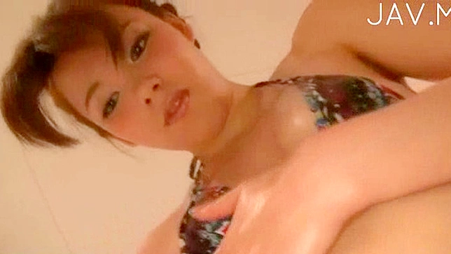 性感魅惑：完美曲线的妖娆美人挑逗