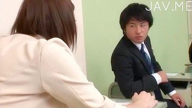 美味亚洲美人被猛干时呻吟不止