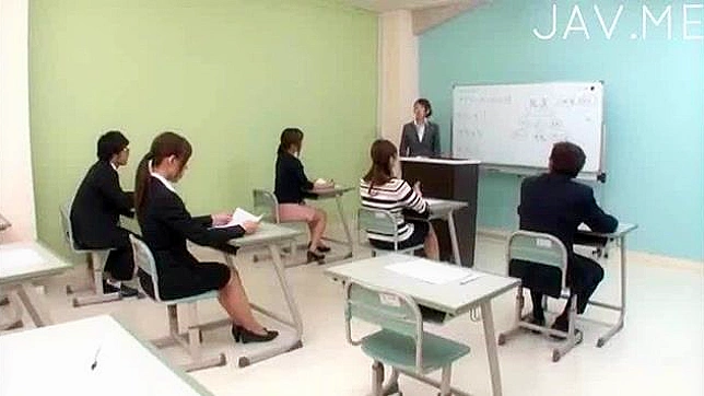 美味亚洲美人被猛干时呻吟不止