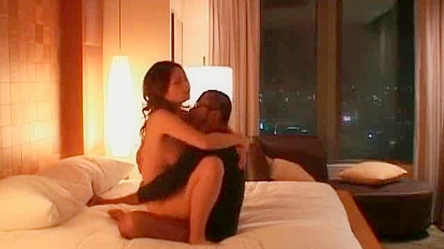 可爱日本少女丰腴臀部的深入欢爱体验