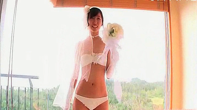 邋遢的小胸日本女喜欢在镜头前搞些龌龊事