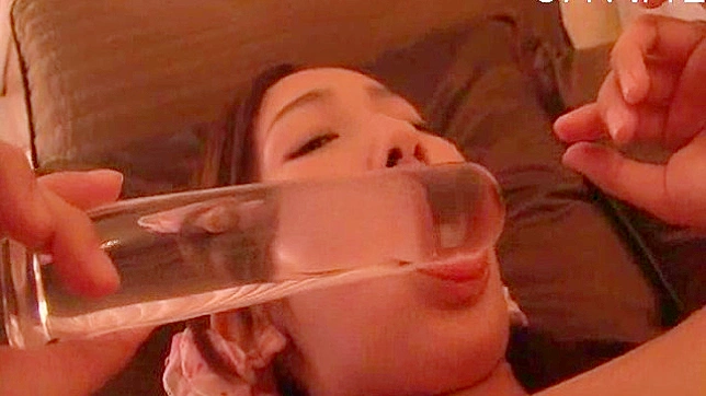 日本小妞紧致臀孔的调皮刺激体验