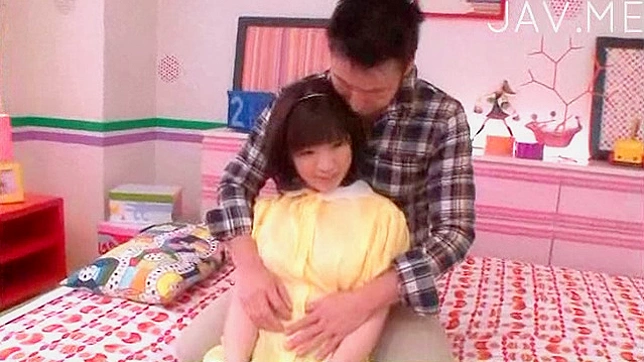 性感美女吸着大屌，后来又给它做了热情的手交
