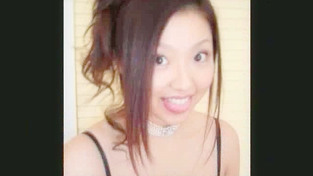 小萝莉紧致屁股被生猛操同时口交大屌