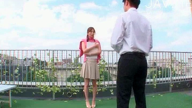 美女紧致毛茸阴部被舔后，专业口技吸阳具