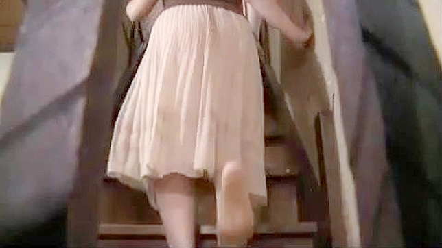 火热小情侣热吻后猛烈做爱全程记录