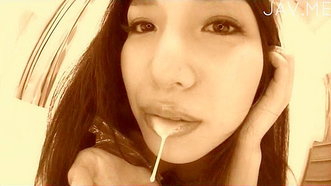 日本美女需要强烈的淫逸快感来满足她的阴道需求