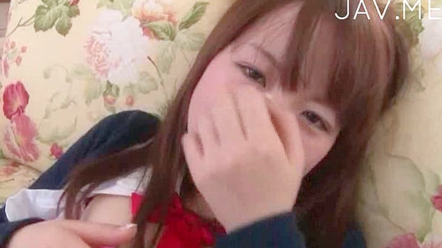 穿丝袜的丰满少女呻吟着接受猛烈撞击阴道