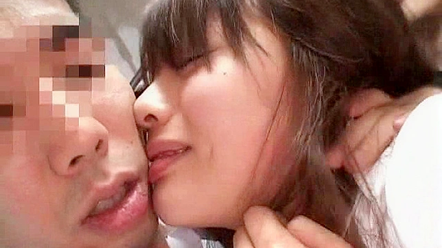 性感校花穿比基尼深喉口交