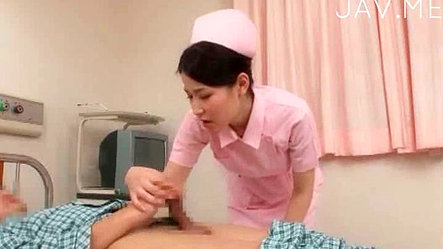 迷人的奈玛在被深入时呻吟喘息