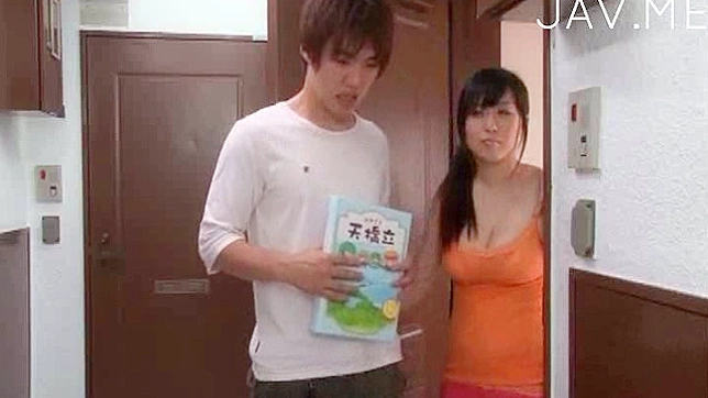饥渴猛男完全被日本美女的魅力迷住