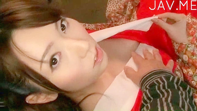 性感安妮塔骑乘激情后狂热地吸吮