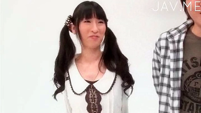 可爱的病人让调皮的医生征服她湿润的小穴